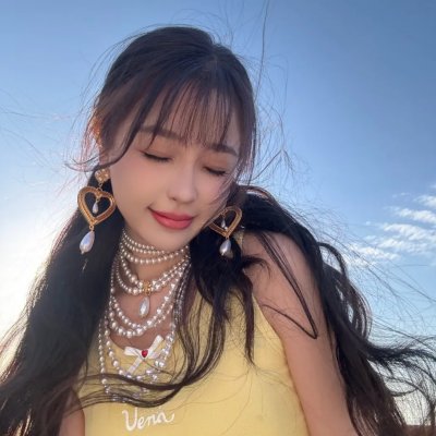 10号舱里的女人